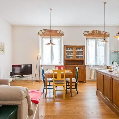 公寓 San Vitale Elegant Flat *