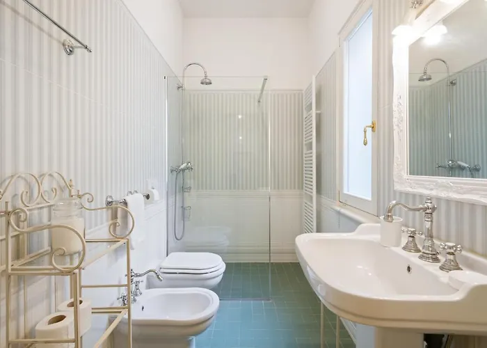 San Vitale Elegant Flat Apartment *